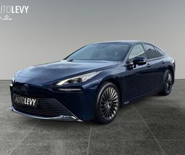 ADVANCED MIT SCHWARZER INNENAUSSTATTUNG