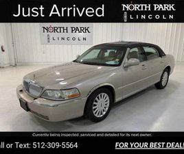 LINCOLN TOWN CAR 2005 LINCOLN TOWN CAR SIGNATURE LIMITED SEDAN SILVER