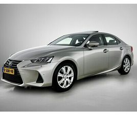 LEXUS IS - 300H HYBRID BUSINESS LINE PRO | QUAD-LED VERLICHTING | KEYLESS ENTRY | STOELVERWARMING |