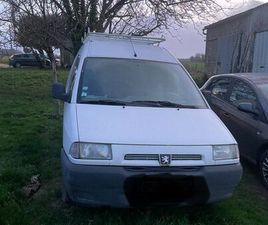 PEUGEOT EXPERT À RÉPARER