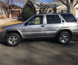 1999 NISSAN PATHFINDER SE 4WD
