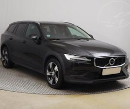 VOLVO V60 CROSS COUNTRY VOLVO V60 CROSS COUNTRY B4 2.0 AWD, 4X4, AUTOMAT, ČR