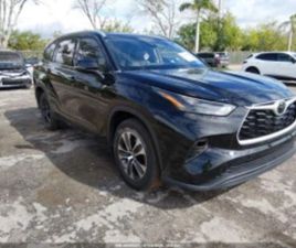 TOYOTA HIGHLANDER TOYOTA HIGHLANDER XLE ≫ 2022 • 22 150 EUR • ID