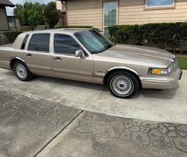 LINCOLN TOWN CAR 1997 LINCOLN TOWN CAR SIGNATURE