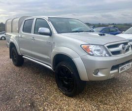 3.0 D-4D INVINCIBLE 4WD 4DR