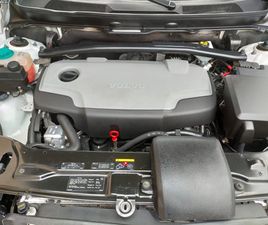 VOLVO XC90 R DESIGN FEVEREIRO/11