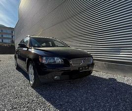 VOLVO V50 2.4I CANTON SCHWYTZ - TUTTI.CH
