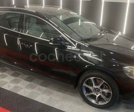 VOLVO V40 CROSS COUNTRY 2.0 D2 MOMENTUM