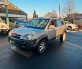 HYUNDAI TUCSON ② HYUNDAI TUCSON 2.0 CRDI 4X4 AUTOMAAT — HYUNDAI — 2EMEMAIN