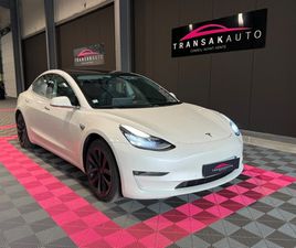 TESLA MODEL 3 LONG-RANGE RWD + AUTOPILOT + SIÈGES CHAUFFANTS ÉLECTRIQUES + TOIT PANORAMIQUE