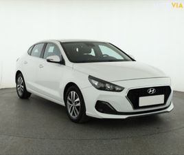 HYUNDAI I30 FASTBACK HYUNDAI I30 FASTBACK 1.4 T-GDIOMFORT , ČR,1.MAJ, SERV.KNIHA ZA 13 300 €
