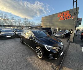 RENAULT CLIO V (E-TECH HYBRIDE 145 TECHNO)