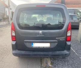 ② PEUGEOT PARTNER TEPEE - 1ER MAIN - ESSENCE - CARNET COMPLET — PEUGEOT — 2EMEMAIN