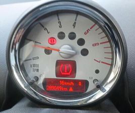 AUTO MINI COUNTRYMAN