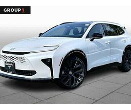 NEW 2025 TOYOTA CROWN SIGNIA LIMITED