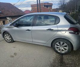 PEUGEOT 208 ПРОДАВАМ PEUGEOT 208