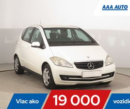 MERCEDES CLASSE A A 160 MERCEDES A 160, CLASSIC, SERV.KNIHA