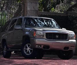 2000 CADILLAC ESCALADE LUXURY