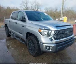 TOYOTA TUNDRA 5.7L SR5 ≫ 2021 • 23 300 EUR • ID