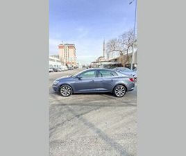 SEDAN 1.3 TCE ICON EDC