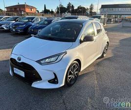 TOYOTA YARIS 1.5 HYBRID LOUNGE