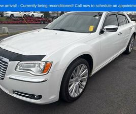 USED 2011 CHRYSLER 300 LIMITED