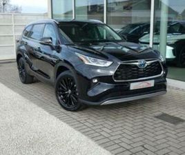 ② TOYOTA HIGHLANDER HYBRID AWD PREMIUM PLUS 7PL +TREKHAAK +PAN — TOYOTA — 2EMEMAIN