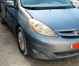USED TOYOTA SIENNA 2010