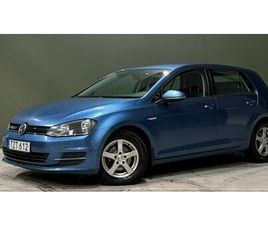 VOLKSWAGEN GOLF 5-DÖRRAR 1.6 TDI NYBESIKTIGAD SERVAD 1-ÄGARE VÄLSKÖTT