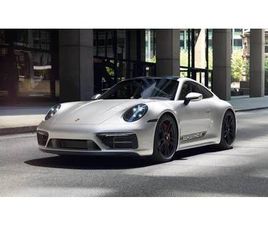 PORSCHE 911 CARRERA 4 GTS COUPÉ