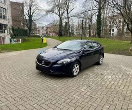 VOLVO V40 D2 V40 2.0 D2 MOMENTUM