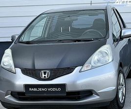 HONDA JAZZ 1.4I ELEGANCE °2. LASTNIK