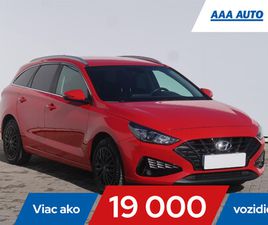 HYUNDAI I30 SW HYUNDAI I30 1.5 DPIFAMILY, SR,1.MAJ, SERV.KNIHA