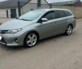 TOYOTA AURIS TOURING SPORTS