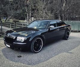 300C 5.7 HEMI V8