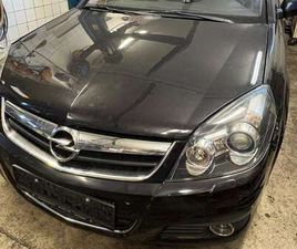 OPEL SIGNUM 3,0 V6 CDTI COSMO AUT.