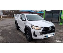 TOYOTA HILUX 2,4L 150 CH, BM, VERSION: LÉGENDE AVEC OPTIONS