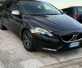 VOLVO V40 D3 VOLVO V40 D3 INSCRIPTION MANUALE