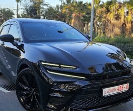 TOYOTA CROWN 2,5L 2024