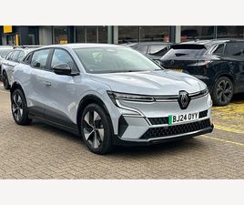 RENAULT MEGANE E-TECH 100% ELECTRIC RENAULT MEGANE E-TECH EV60 160KW EQUILIBRE 60KWH OPTIMUM CHARGE 5DR AUTO HEATED HATCHBACK 2024, 3650 MILES, £19288 - 3319304