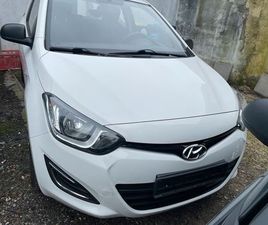 EINE SCHÖNE HYUNDAI I20 AUS. BJ 02 .14 COUPÉ