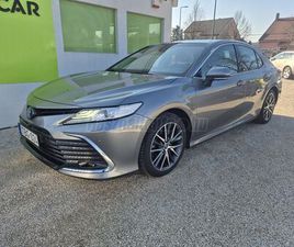 TOYOTA CAMRY 2.5 HYBRID EXECUTIVE VIP CVT NAVI / ÜLÉSFŰTÉS -SZELLŐZTETÉS / 360 KAMERA / JBL / SÁVTARTÓ / TÁBLAFELISMERŐ /