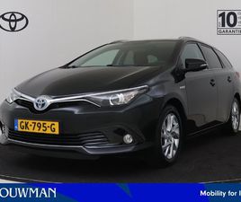 TOYOTA AURIS TOURING SPORTS TOYOTA AURIS TOURING SPORTS 1.8 HYBRID LEASE | ACHTERUITRIJCAMERA | PANORAMA DAK | DEALERONDERHOUDEN |