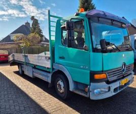MERCEDES-BENZ ATEGO 815 OPRIJWAGEN.MET LIER EN OPRIJPLATEN — VRACHTWAGENS — MARKTPLAATS