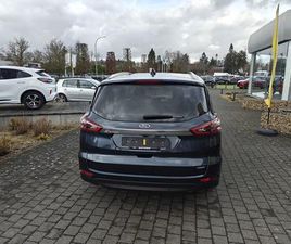 FORD S-MAX TITANIUM