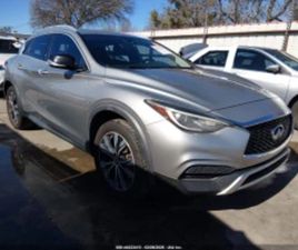 INFINITI QX30 LUXURY
