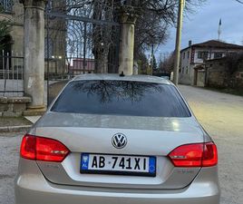 JETTA 2012 2.5 BENZINE