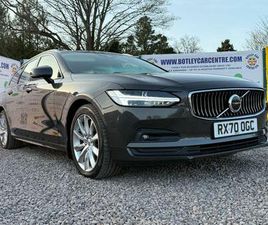 2.0 B4 MHEV MOMENTUM AUTO EURO 6 (START/STOP) 5DR