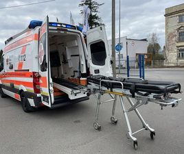 VOLKSWAGEN CRAFTER VOLKSWAGEN CRAFTER KARETKA AMBULANS WYPOSAŻONY