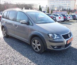 VOLKSWAGEN TOURAN 2,0 TDI,SERV.KN.,CROSS,7 MÍST.